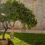 Nora's Villa *